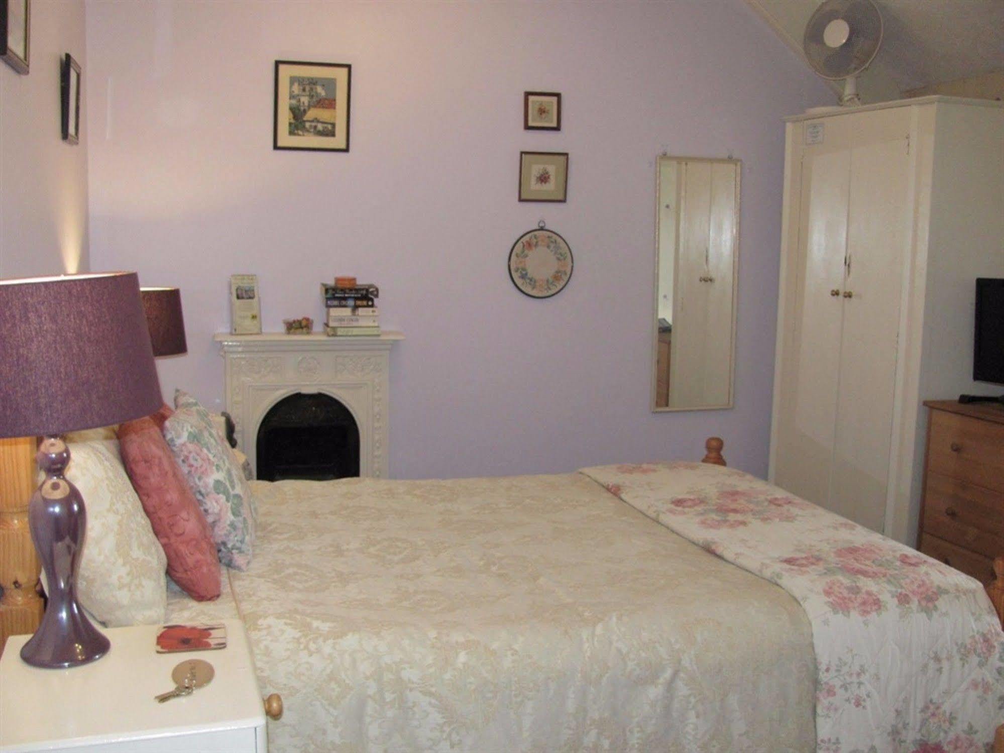 Penrose Bed & Breakfast Lostwithiel Exteriör bild
