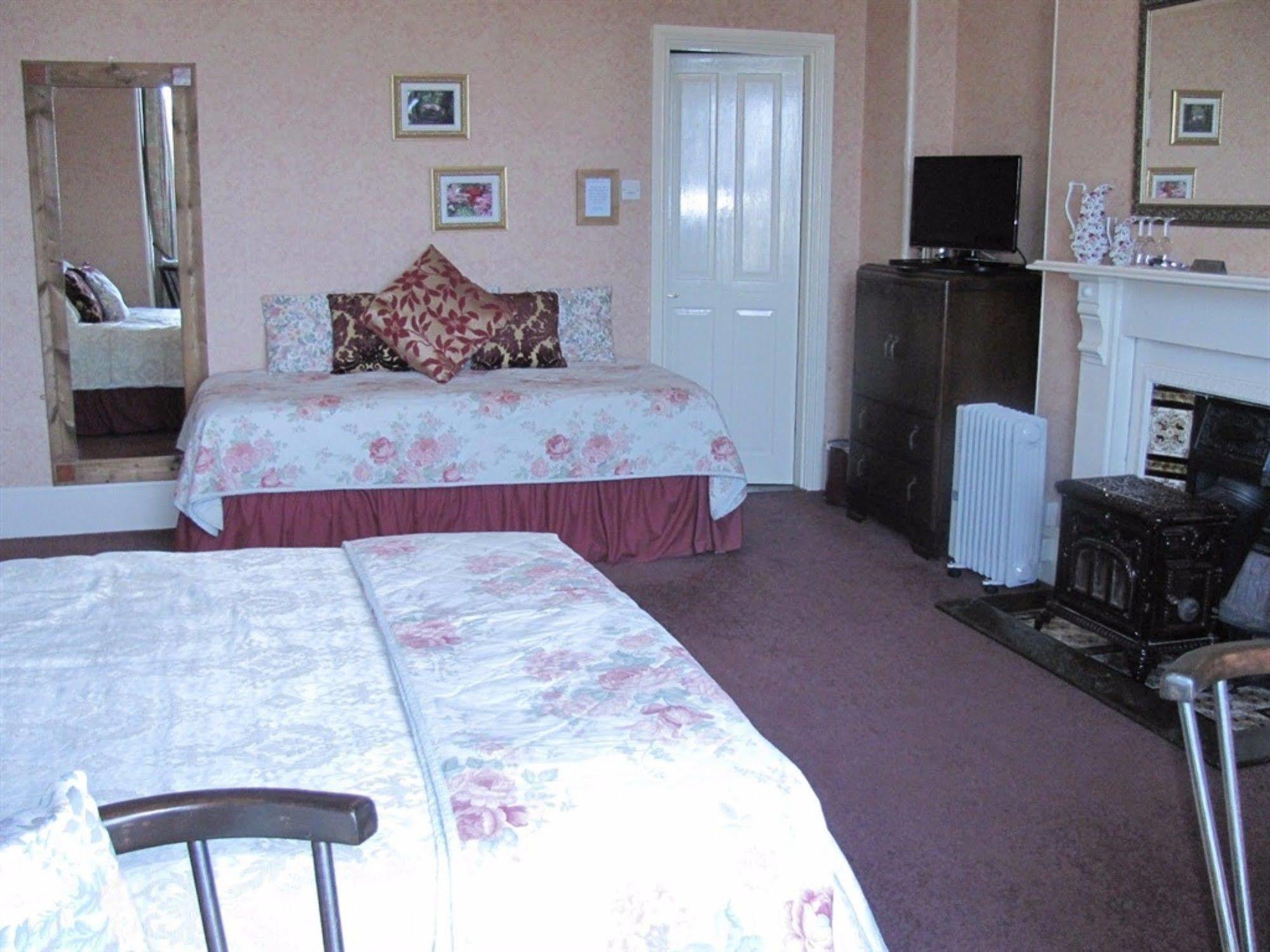 Penrose Bed & Breakfast Lostwithiel Exteriör bild