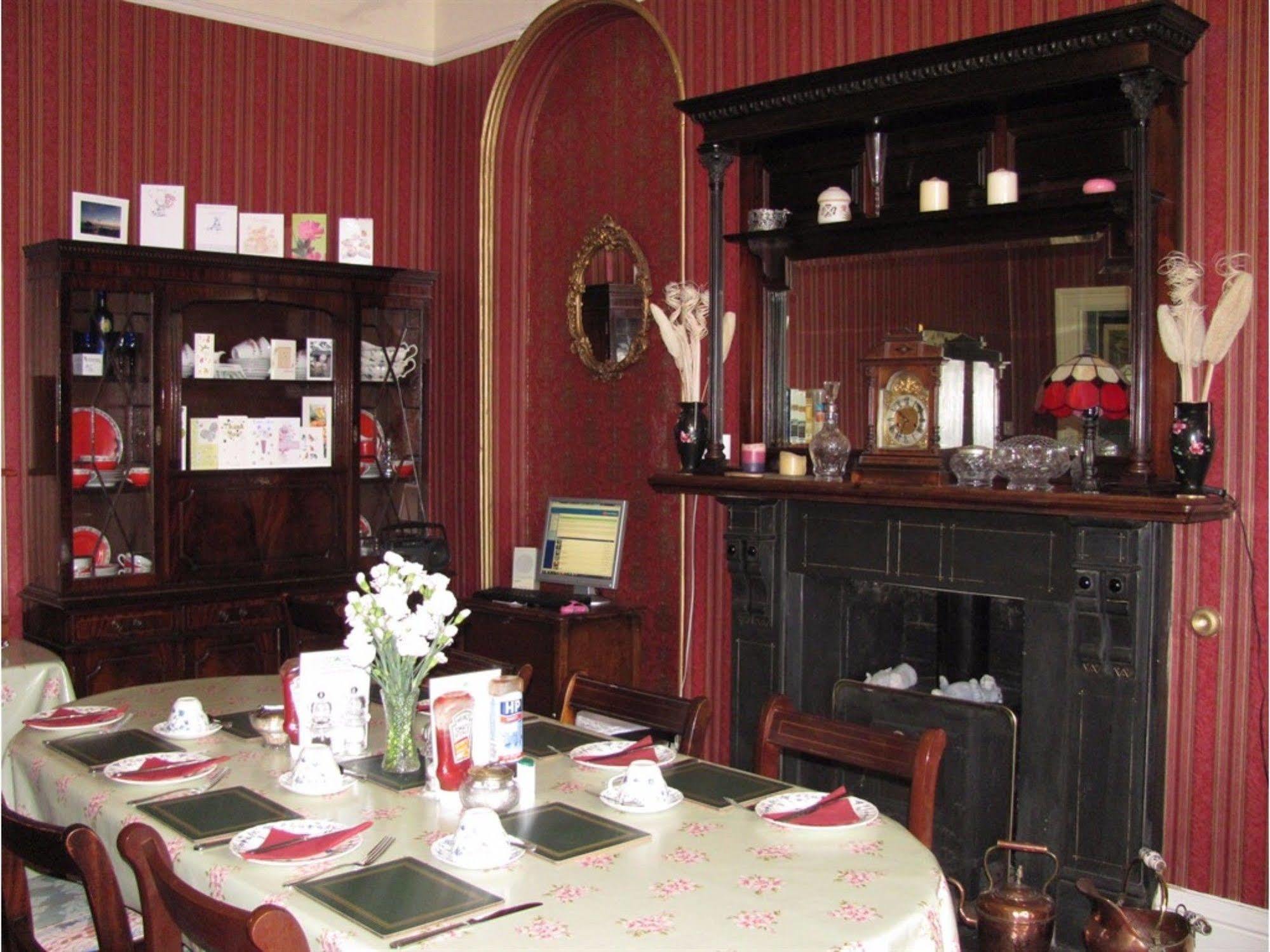 Penrose Bed & Breakfast Lostwithiel Exteriör bild